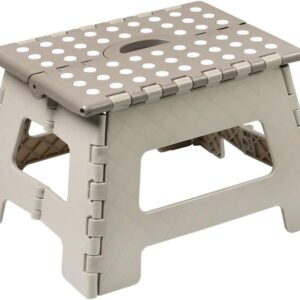 Escabeau pliant Kesper – Compact & Sécurisé 150 kg