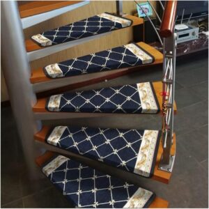 Tapis antidérapant pour escalier tournant gauche - Sécurité & Élégance